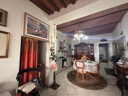 appartamento in vendita a Cascina
