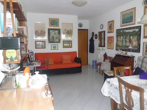 appartamento in vendita a Cascina in zona Titignano