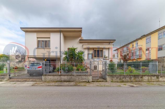 casa indipendente in vendita a Cascina in zona San Casciano