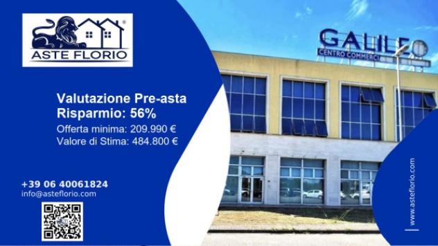casale in vendita a Cascina