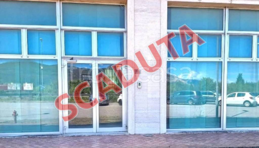 casale in vendita a Cascina