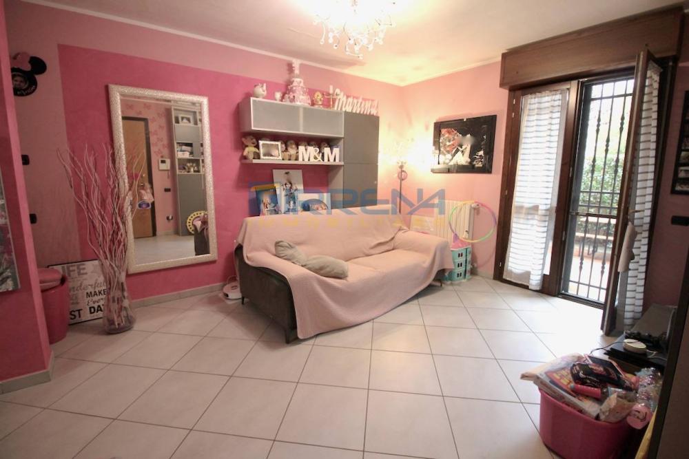 casa indipendente in vendita a Cascina
