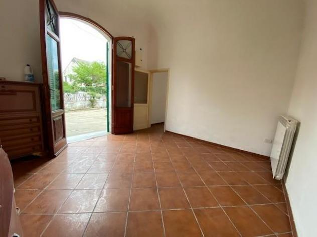 casa indipendente in vendita a Cascina in zona Titignano