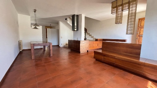 casa indipendente in vendita a Cascina