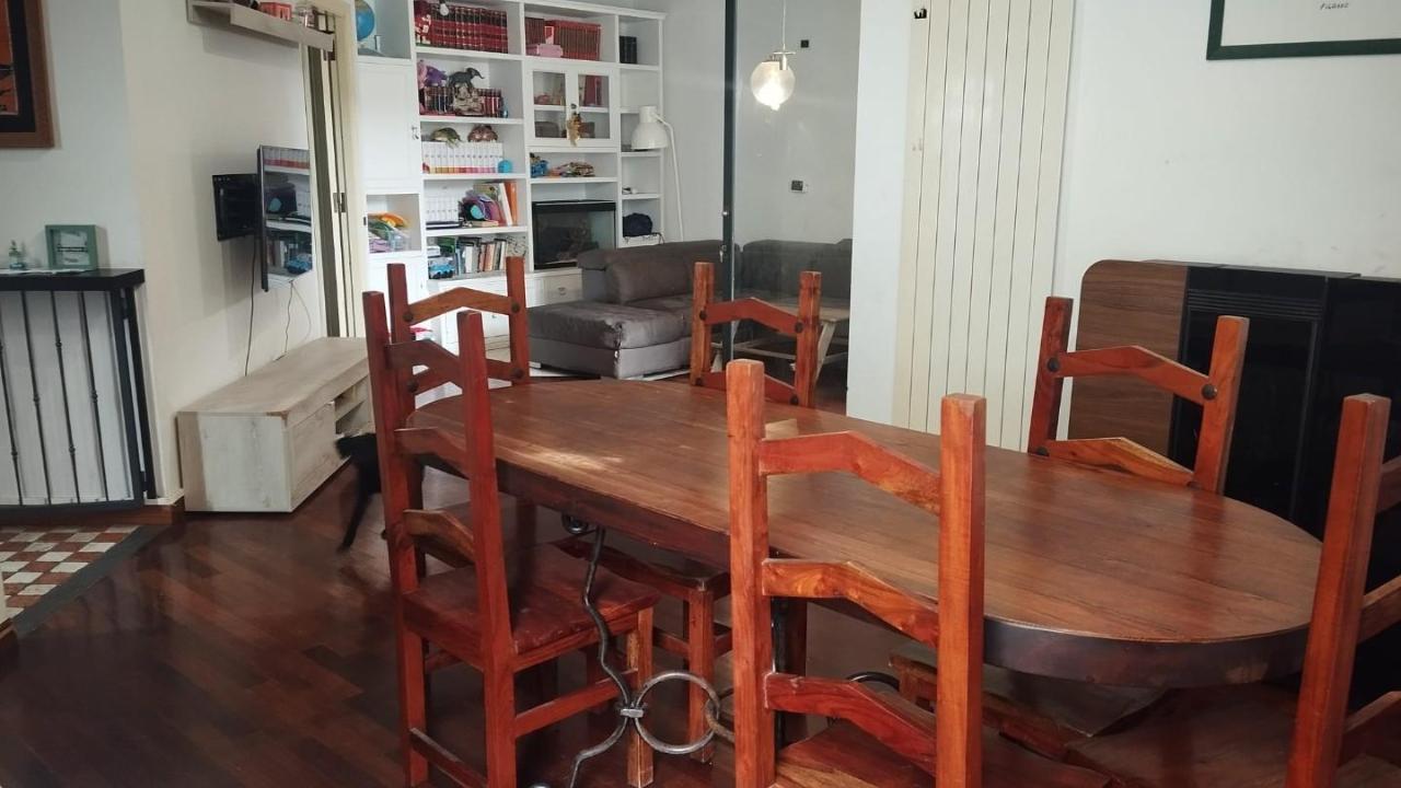 casa indipendente in vendita a Cascina