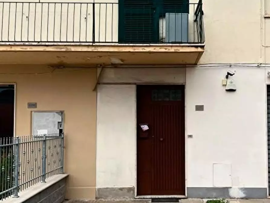 casa indipendente in vendita a Cascina