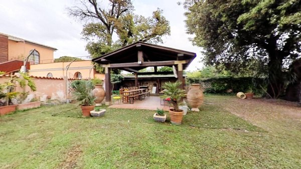 casa indipendente in vendita a Cascina in zona Navacchio