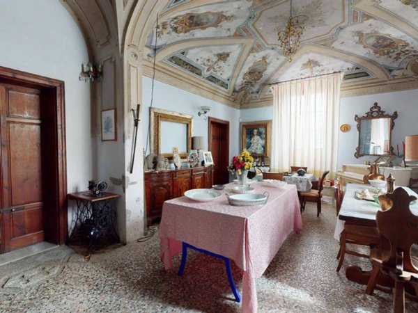 casale in vendita a Cascina in zona Navacchio