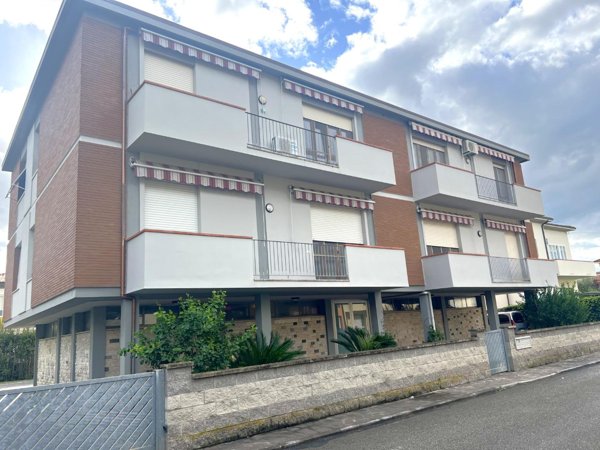 appartamento in vendita a Cascina in zona Casciavola