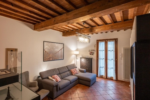 casa indipendente in vendita a Cascina