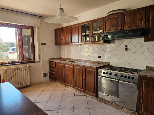casa indipendente in vendita a Cascina in zona Navacchio