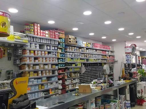 negozio in vendita a Cascina