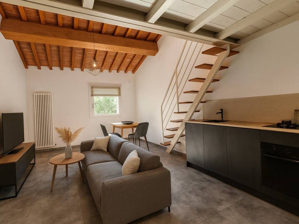 appartamento in vendita a Cascina in zona Marciana