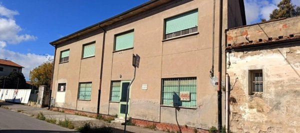 casale in vendita a Cascina in zona San Giorgio