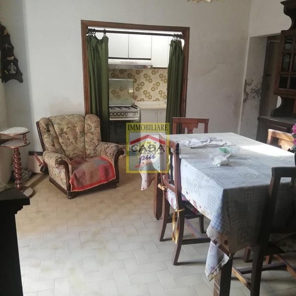 casa indipendente in vendita a Cascina in zona Navacchio