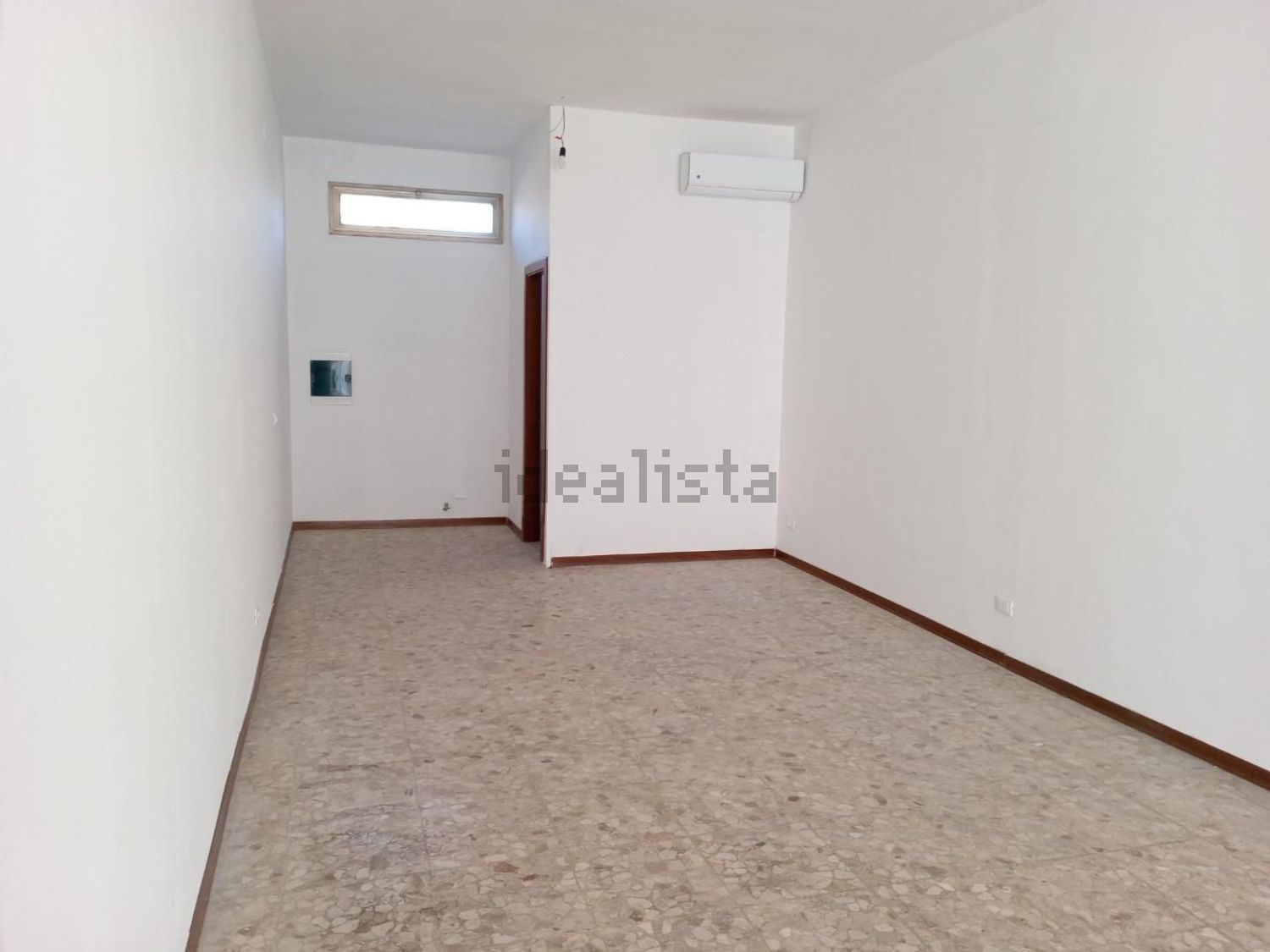 casale in vendita a Cascina