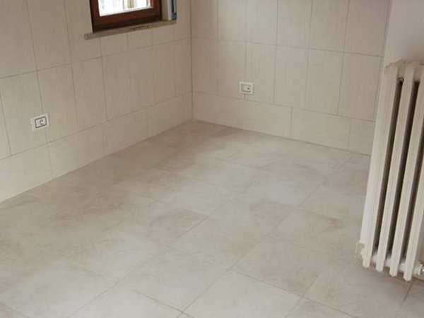 appartamento in vendita a Cascina in zona Latignano