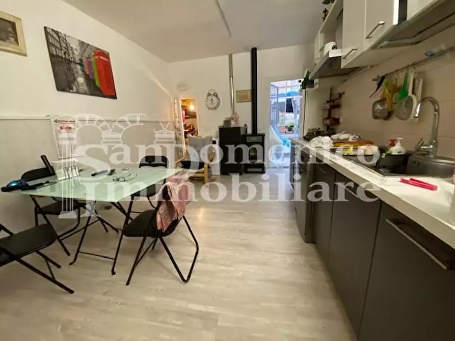 casale in vendita a Cascina