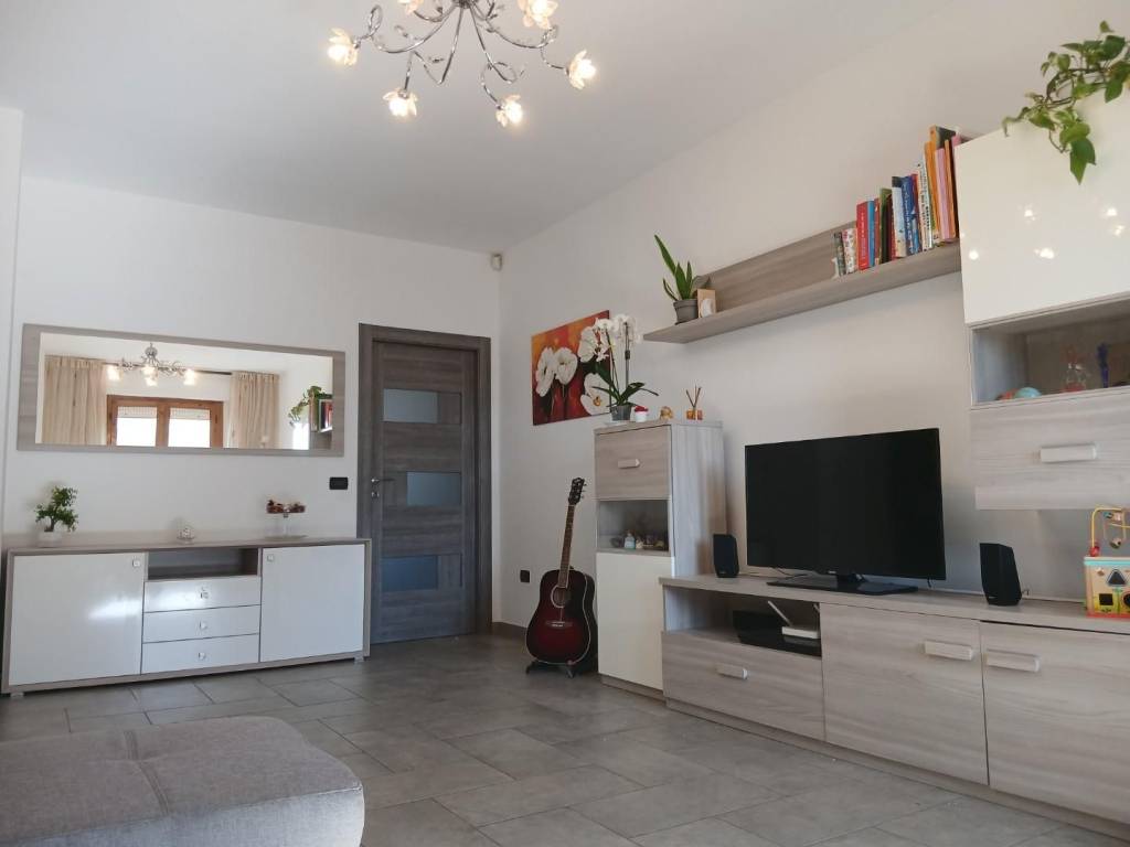 appartamento in vendita a Cascina