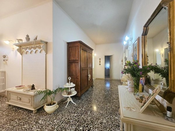 casale in vendita a Cascina