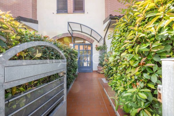 casa indipendente in vendita a Cascina