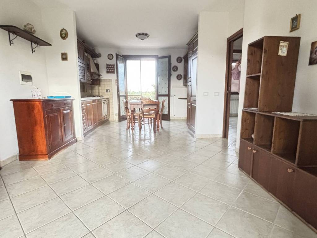 appartamento in vendita a Cascina