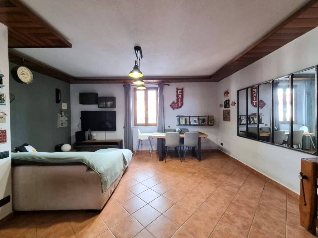 appartamento in vendita a Cascina