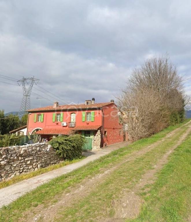 appartamento in vendita a Cascina