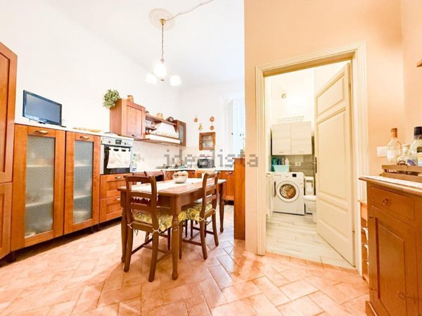 casa indipendente in vendita a Cascina