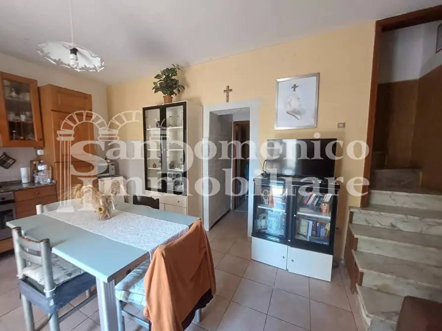 casa indipendente in vendita a Cascina in zona San Lorenzo a Pagnatico