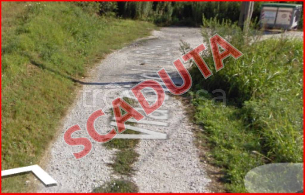 casa indipendente in vendita a Cascina