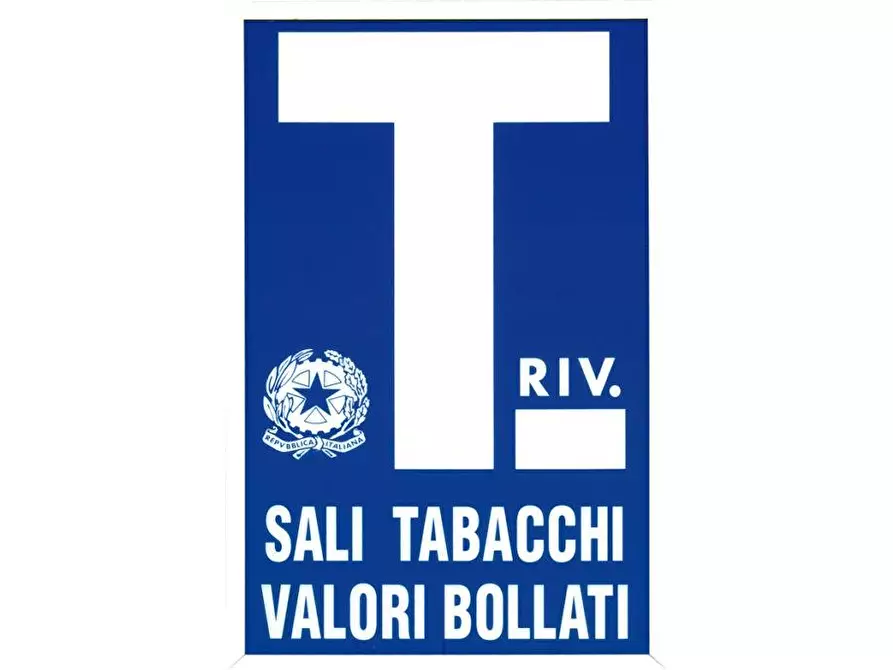 negozio in vendita a Cascina