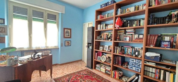 casale in vendita a Cascina