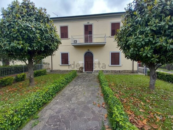 appartamento in vendita a Cascina