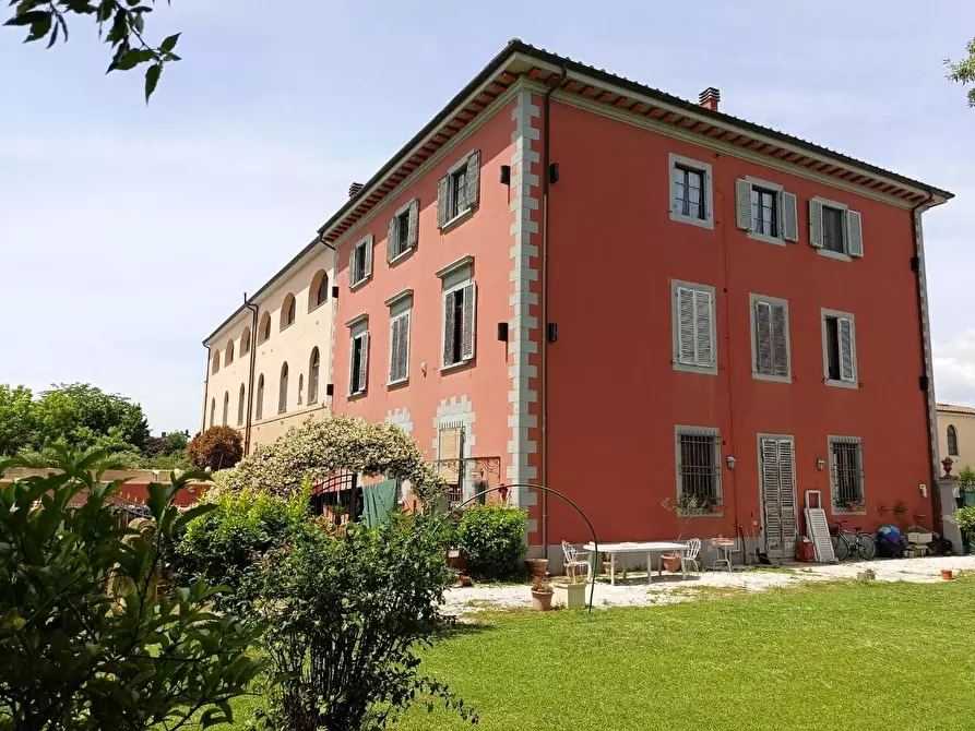 casale in vendita a Cascina