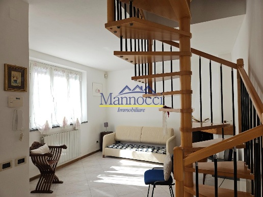 casale in vendita a Cascina in zona Navacchio