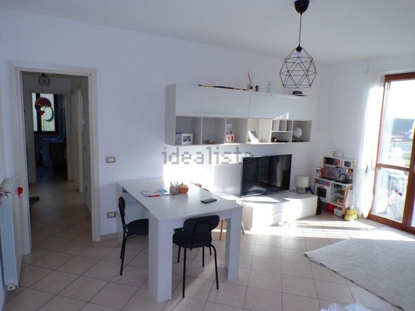 appartamento in vendita a Cascina in zona San Lorenzo alle Corti