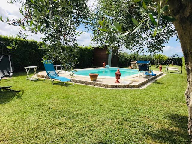 casa indipendente in vendita a Cascina