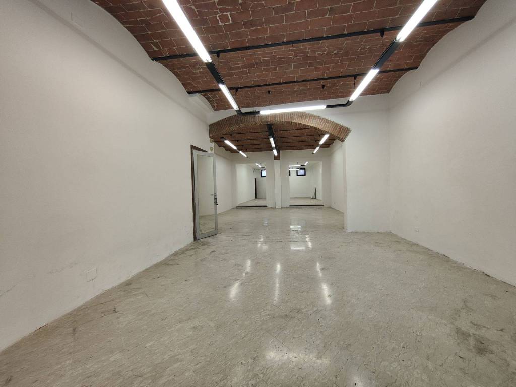 casale in vendita a Cascina