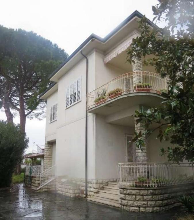 appartamento in vendita a Cascina