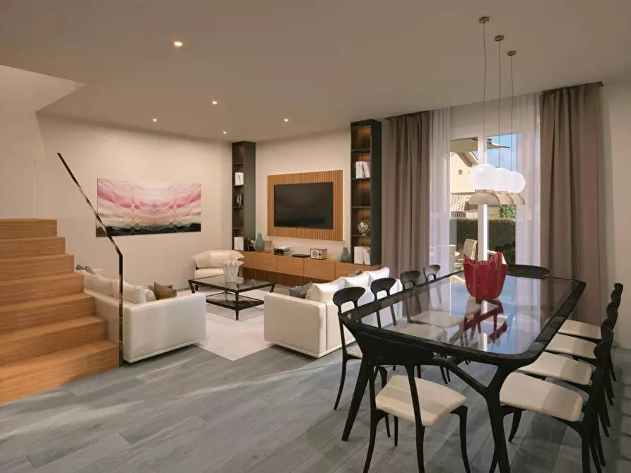 casa indipendente in vendita a Cascina in zona Visignano