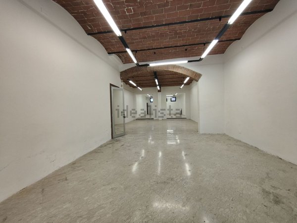 casale in vendita a Cascina