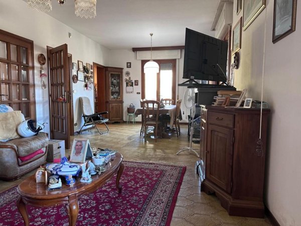 casa indipendente in vendita a Cascina in zona San Frediano a Settimo