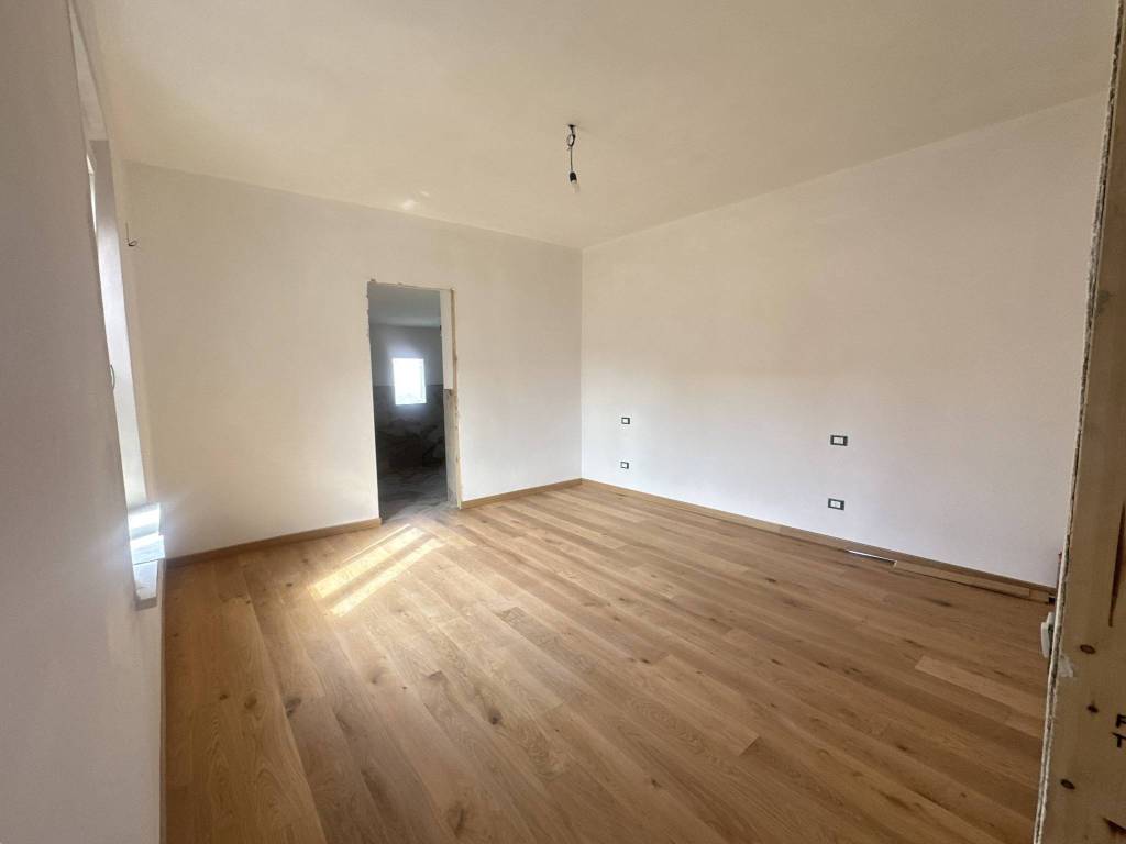 casa indipendente in vendita a Cascina in zona Navacchio