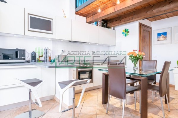 casa indipendente in vendita a Cascina in zona Navacchio