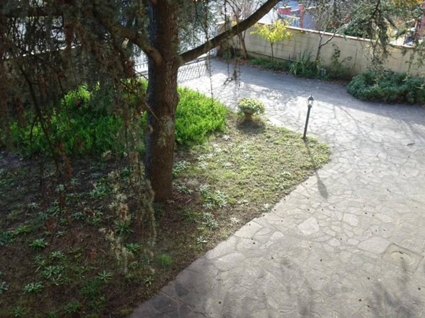 casa indipendente in vendita a Cascina in zona San Lorenzo alle Corti