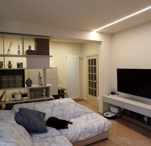 casa indipendente in vendita a Cascina in zona San Lorenzo alle Corti