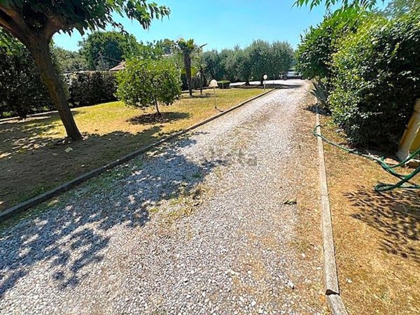 casale in vendita a Cascina