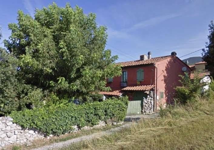 casa indipendente in vendita a Cascina