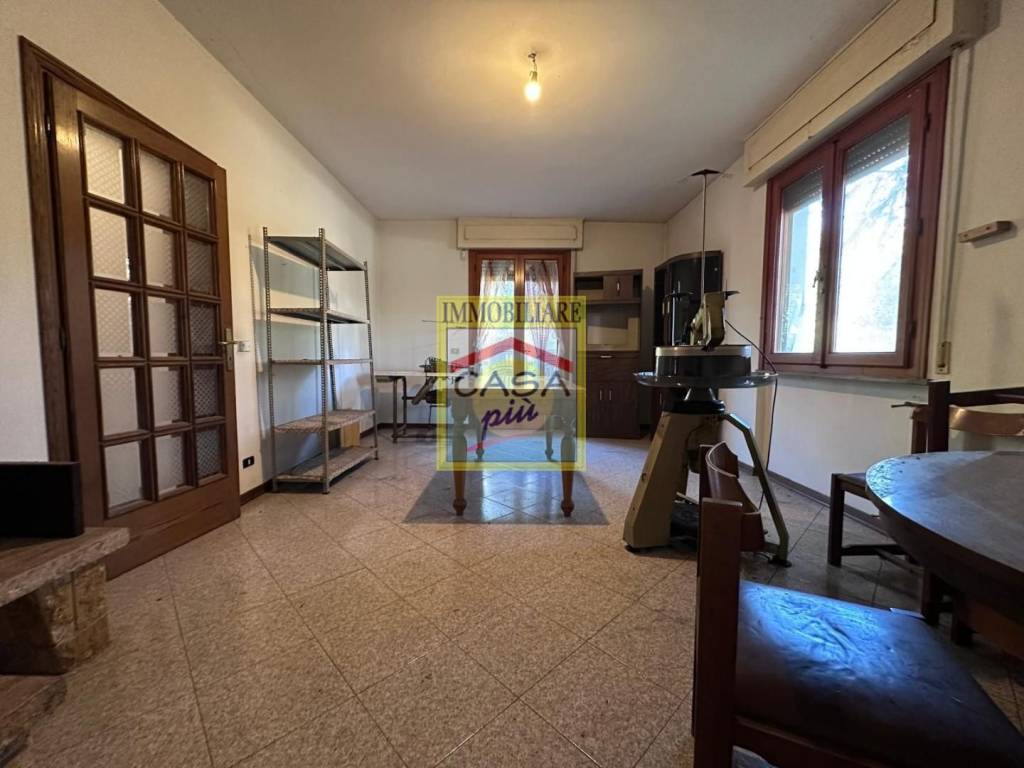 casa indipendente in vendita a Cascina in zona San Lorenzo a Pagnatico